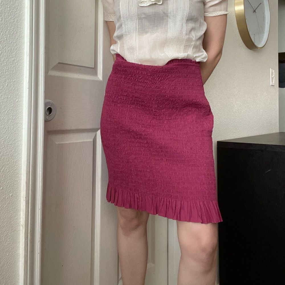 Anthropologie Smocked Pencil Midi Skirt‎ Size Medium Mauve Pink Textured NEW